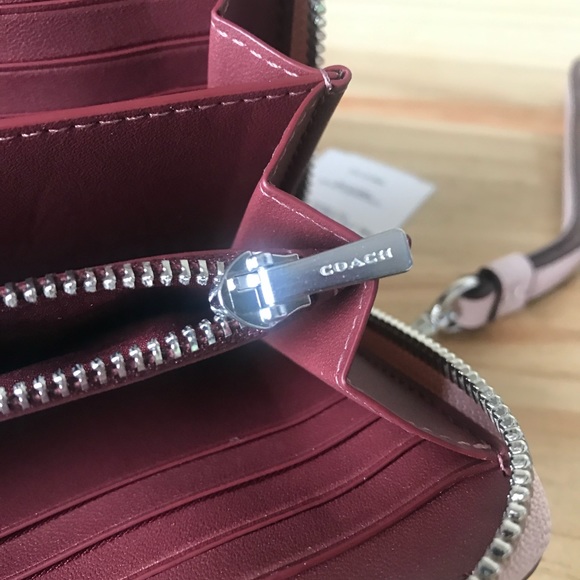 Coach Wallet🎈🎈 - Picture 7 of 9